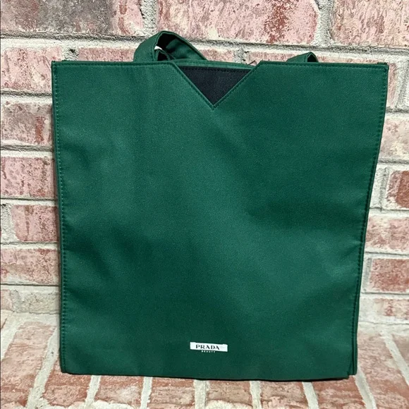 Beauty Prada Forest Green Tote Bag - Picture 1 of 10